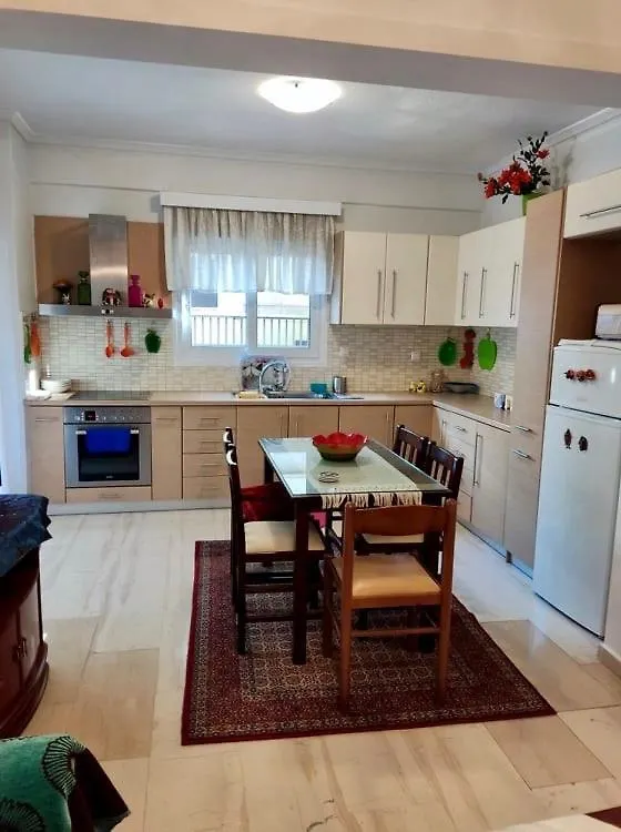 Marys House , Lovely 2-Bedroom Apartment Thessaloníki 0*,
